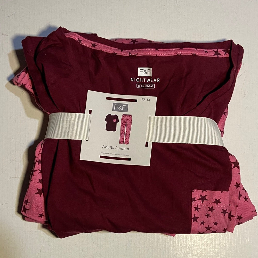 F&F Women's Maroon and Pink Star Pajama Set NWT